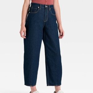 Universal Thread NWT High Rise Dark Wash Barrel Jeans 16S
